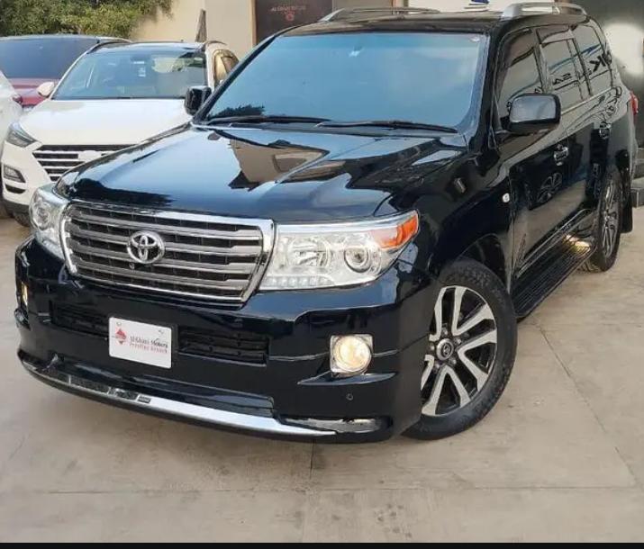 Toyota Land cruiser ZX V8